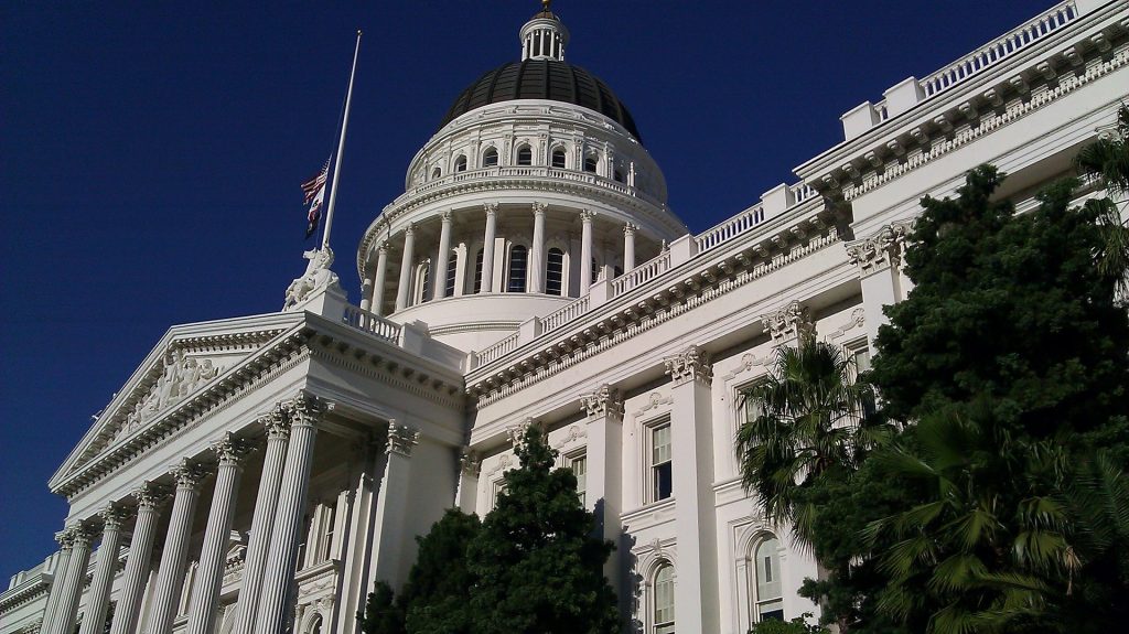 capital-273344_1920 thumbnail