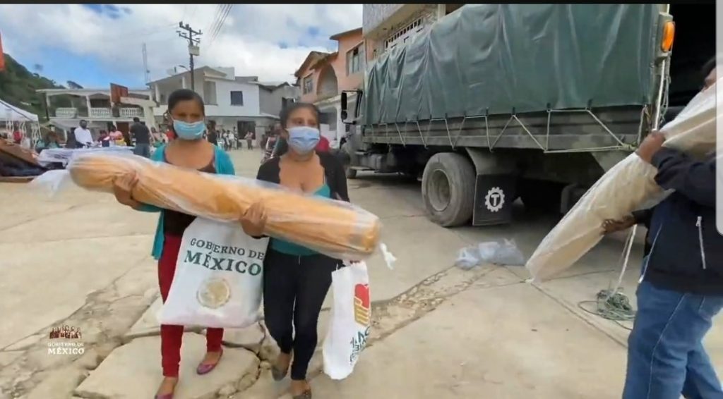 Tianguis del Bienestar benefició a 208 mil familias thumbnail