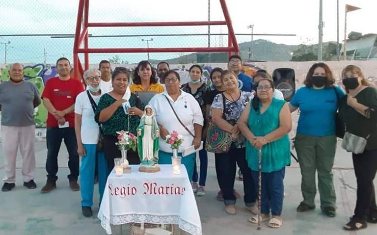 Realiza Parroquia Cristo Redentor kermes por su 45 aniversario thumbnail