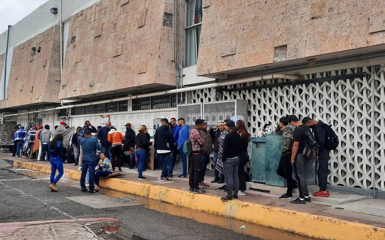 Buscan migrantes obtener el permiso para quedarse en Juárez thumbnail