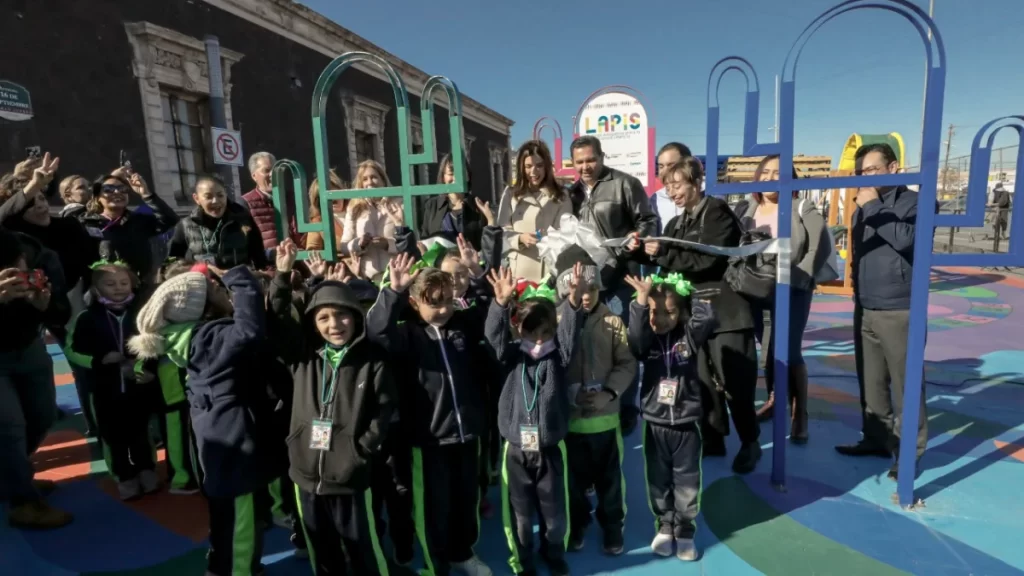 Inauguran Plaza Lapis en apoyo a la niñez, en el centro de Ciudad Juárez thumbnail