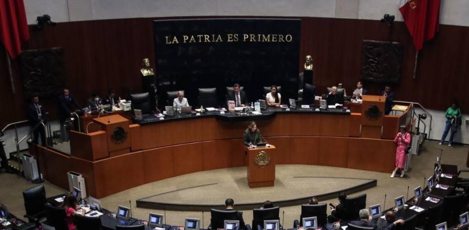 Rechaza Senado comparecencias de Ebrard y Adán Augusto por muerte de 39 migrantes thumbnail
