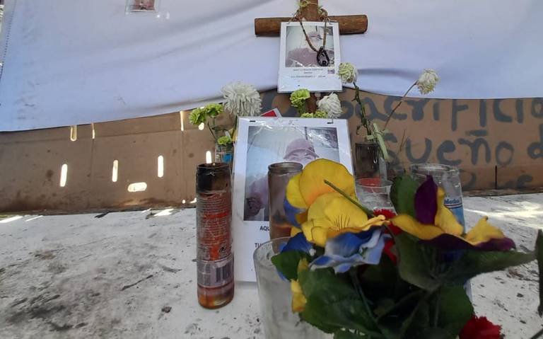 Recuerdan entre oraciones a víctimas de tragedia migrante thumbnail