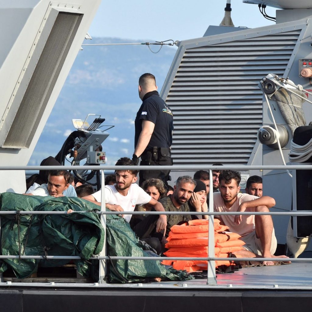 Gobierno de Pakistán afirma que 350 paquistaníes viajaban en el navío que naufragó en Grecia thumbnail