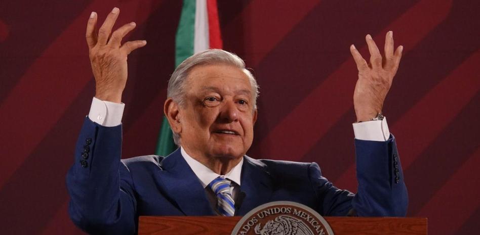 17.17.17.- AMLO marca la línea que deben tener los cuatro nuevos consejeros del INE thumbnail