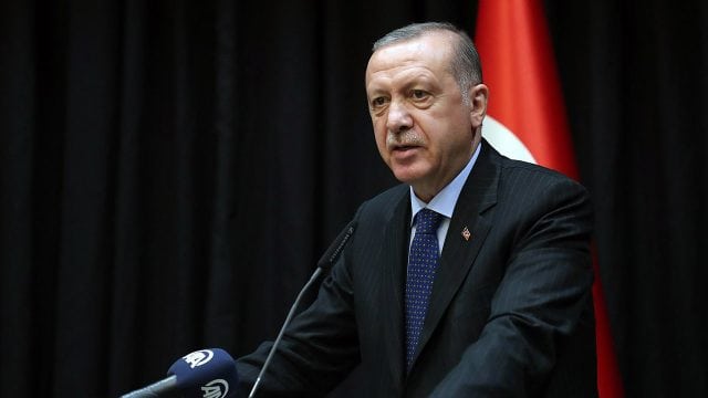 27.27.- Presidente de Turquía pide perdón por lentitud en ayuda tras sismos tres semanas después thumbnail