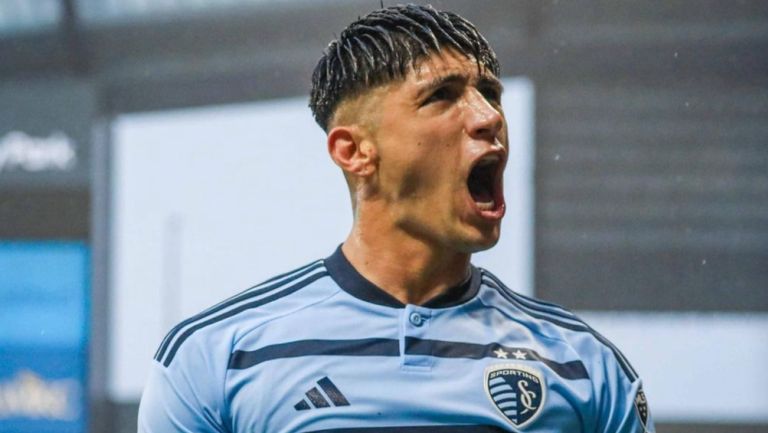 Cruz Azul Alan Pulido, pedido especial de tuca ferretti para el apertura 2023 thumbnail