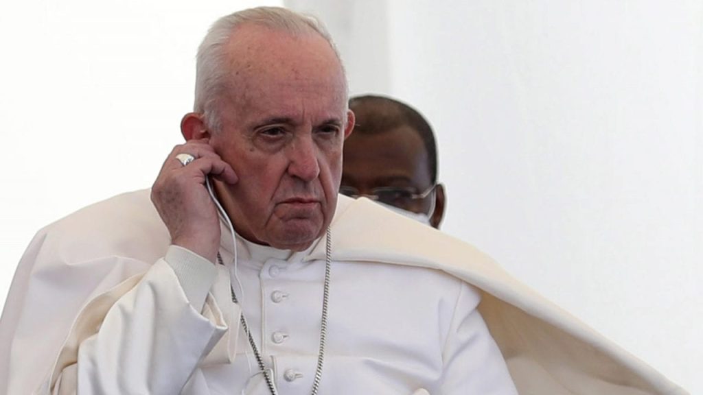El Papa Francisco no asistirá al Coliseo para el Vía Crucis por el frío thumbnail