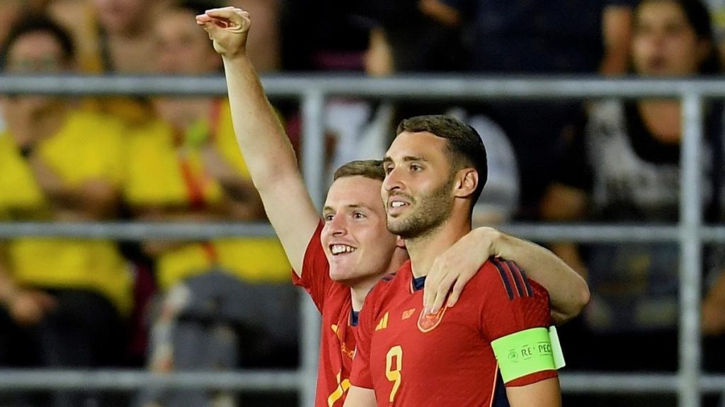 España vence a Croacia y se mete en cuartos por la vía rápida thumbnail