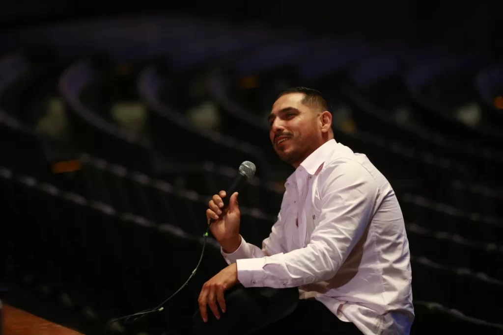 Espinoza Paz celebra llegada del género ranchero a escenarios internacionales.jpg thumbnail