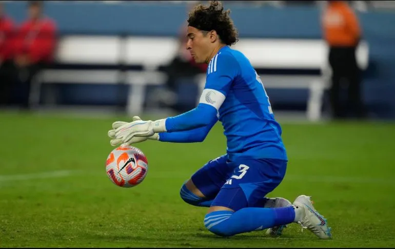 Guillermo Ochoa afirma que la derrota es por el cambio de generación thumbnail