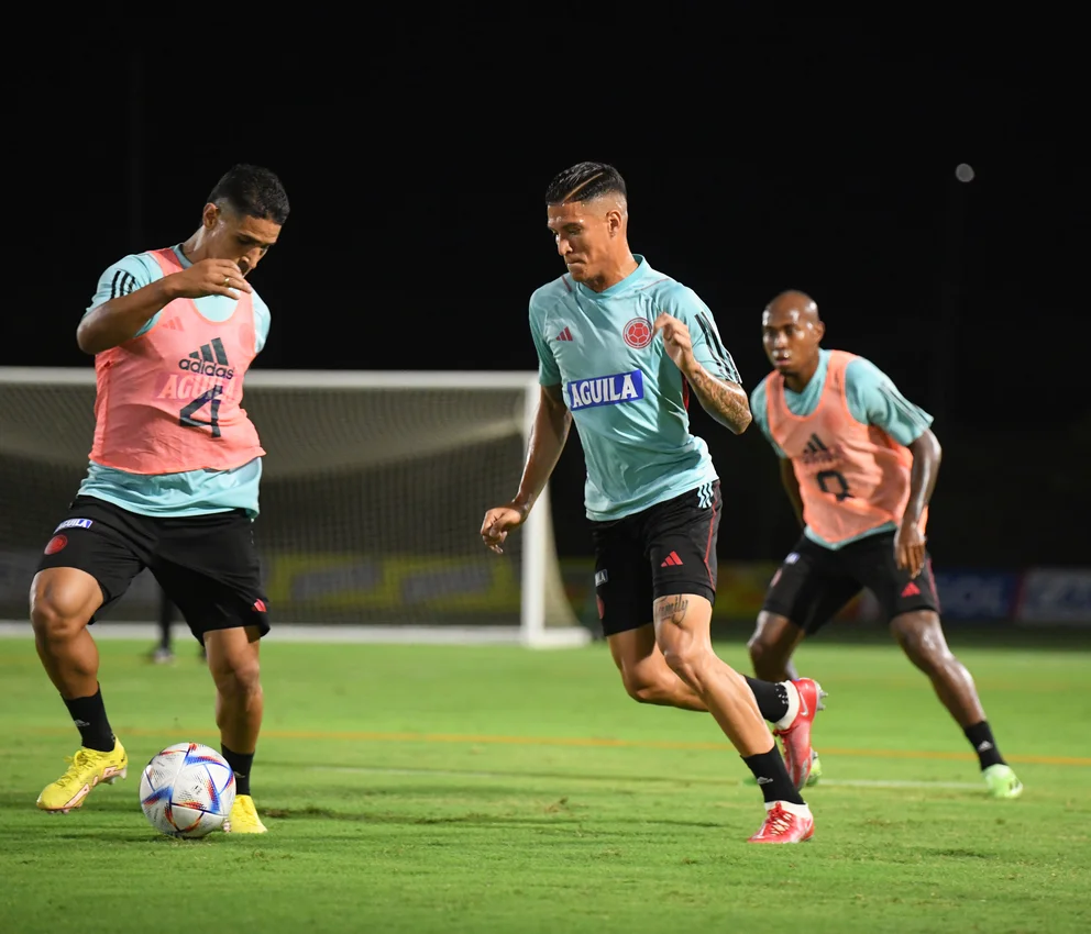 Jugador del América de Cali se lesionó en el primer día de entrenamiento con la selección Colombia thumbnail
