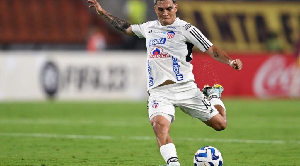 Junior prepara ‘mega oferta’ con Juan Fernando Quintero; lo quieren por mucho tiempo más thumbnail