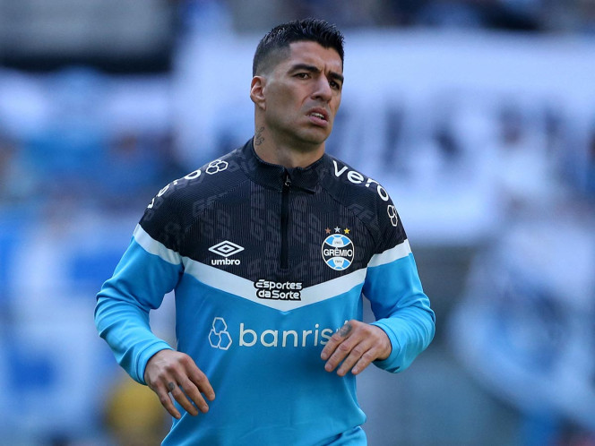 Luis Suárez se retira Sufre graves problemas físicos thumbnail
