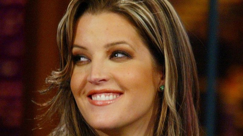 Muere Lisa Marie Presley- la turbulenta vida de la única hija de la leyenda del rock Elvis Presley thumbnail