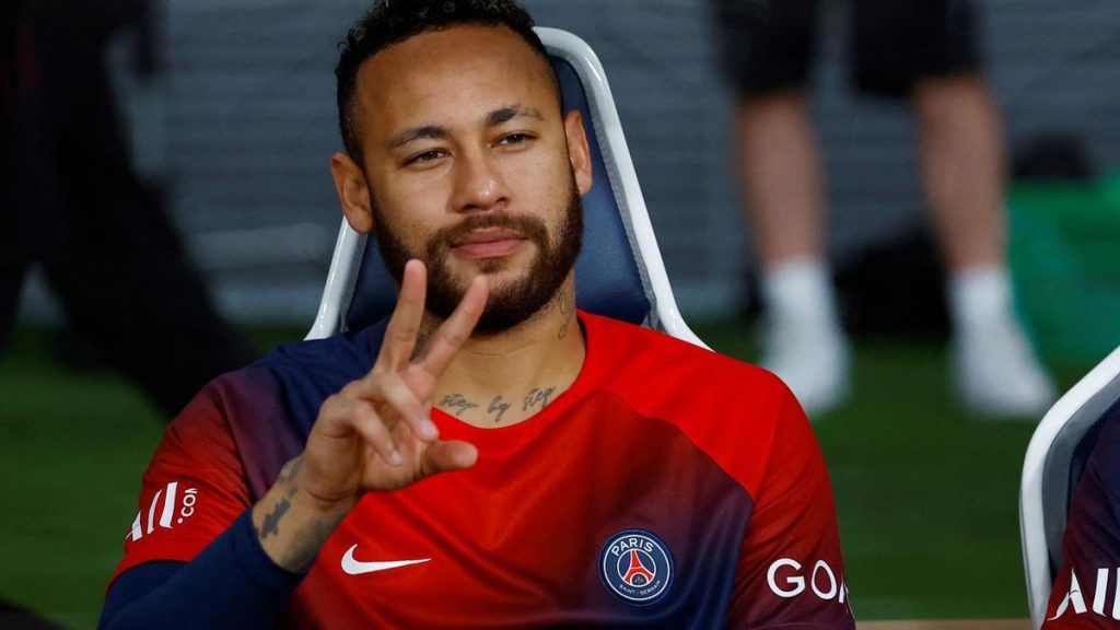 Neymar pide salir del PSG para jugar en el Barça thumbnail