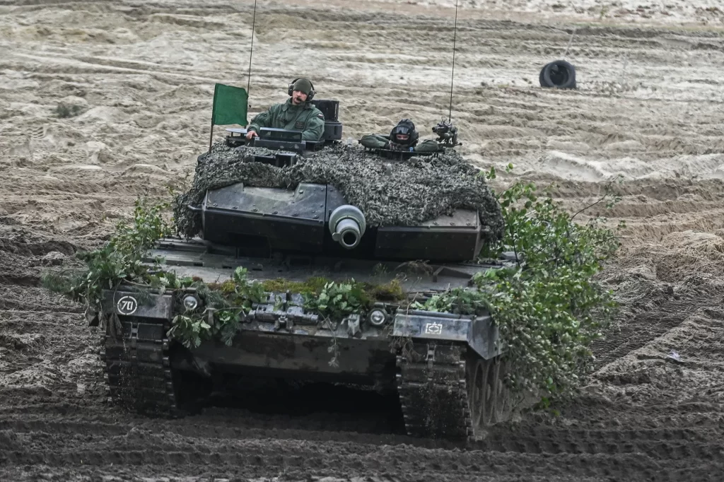 Nos tienen contra las cuerdas por qué EE.UU. y Alemania no logran ponerse de acuerdo para enviar tanques a Ucrania thumbnail