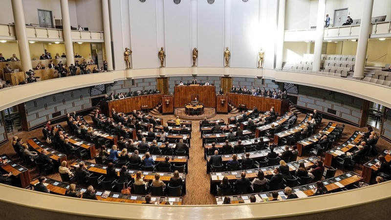 Parlamento finlandés aprueba incorporación de Finlandia a la OTAN thumbnail