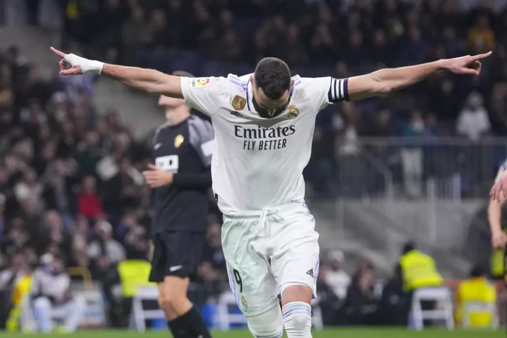 Real Madrid visita Osasuna previo al choque con Liverpool thumbnail