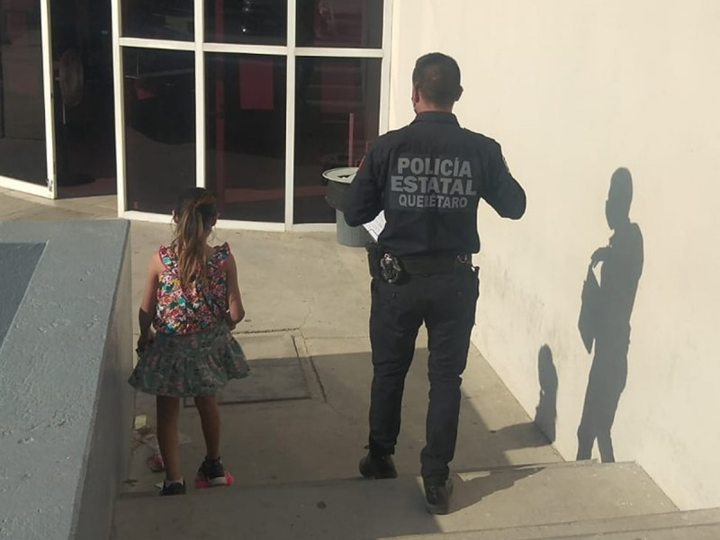 Rescatan en Querétaro a niña de nueve años abandonada por su mamá thumbnail