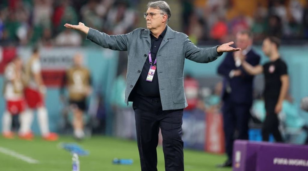 Tata Martino afirmó que en Argentina hay cero racismo, luego de las denuncias de Hugo Rodallega thumbnail