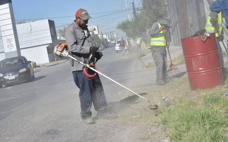 Limpia prestó atención a la avenida Vicente Guerrero thumbnail