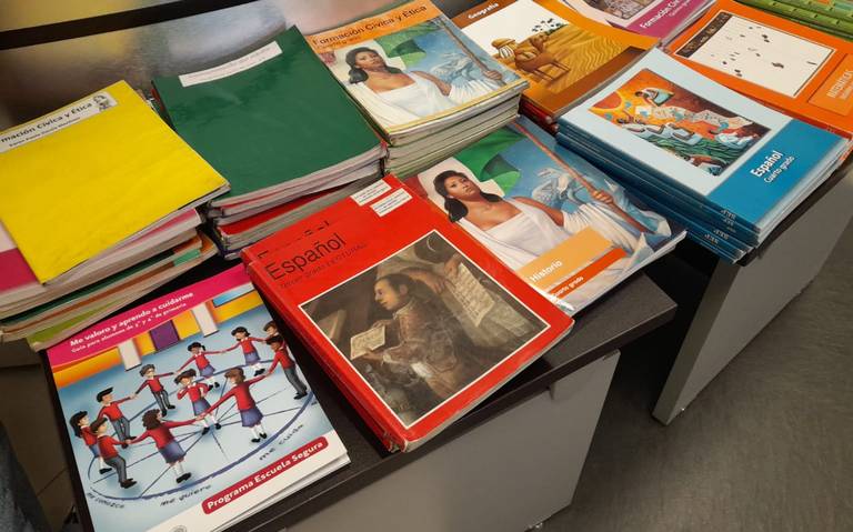 Traer libros de otros estados es contra la ley Óscar Ibáñez thumbnail