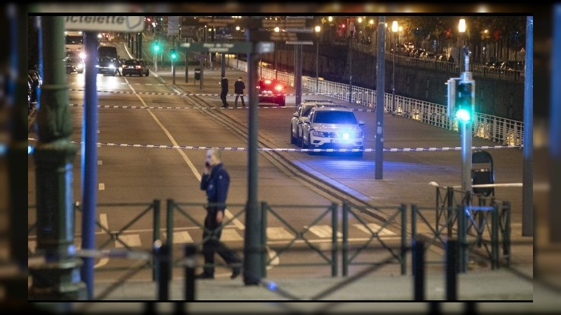 Alerta máxima en Bruselas por sujeto armado que recorre las calles disparando a la genteAl menos 5 víctimas mortales y 8 heridos thumbnail