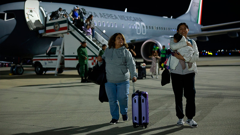 Arriban al AIFA 275 mexicanos a bordo de aviones de la Fuerza Aérea Mexicana thumbnail