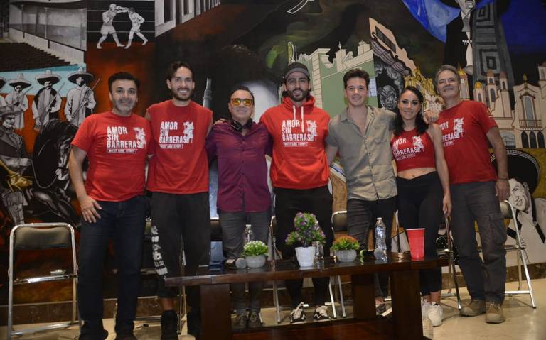 “Enamora” Chihuahua a actores de la obra “Amor sin barreras”, previo a su presentación thumbnail