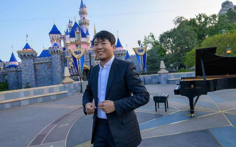 Lang Lang listo para llevar con su piano la magia de Disney al Auditorio Nacional thumbnail