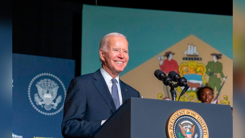 Ordena Biden reforzar muro en frontera con México thumbnail