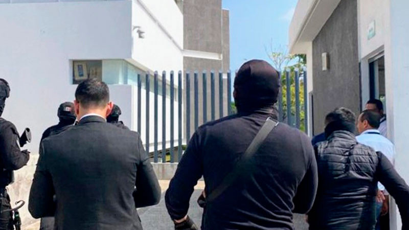 Catean oficinas de la Fiscalía de Morelos thumbnail