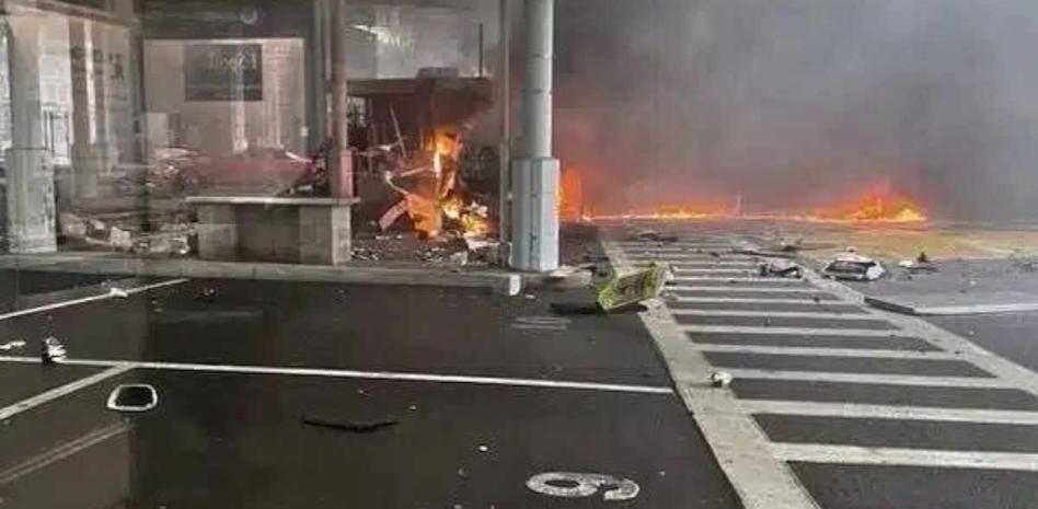 Explota carro bomba en la frontera EU-Canadá; hay dos muertos thumbnail