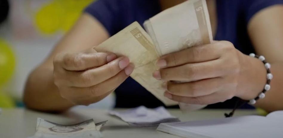 Presentan documental Dinero sin valor consecuencias de la inflación en Venezuela thumbnail
