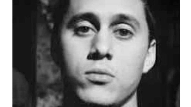 Emiten orden de aprehensión contra mánager de Canserbero, principal sospechosa en muerte del rapero thumbnail