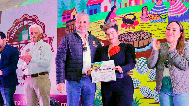 Entrega Bedolla Premio Nacional del Mezcal Michoacán 2023 thumbnail