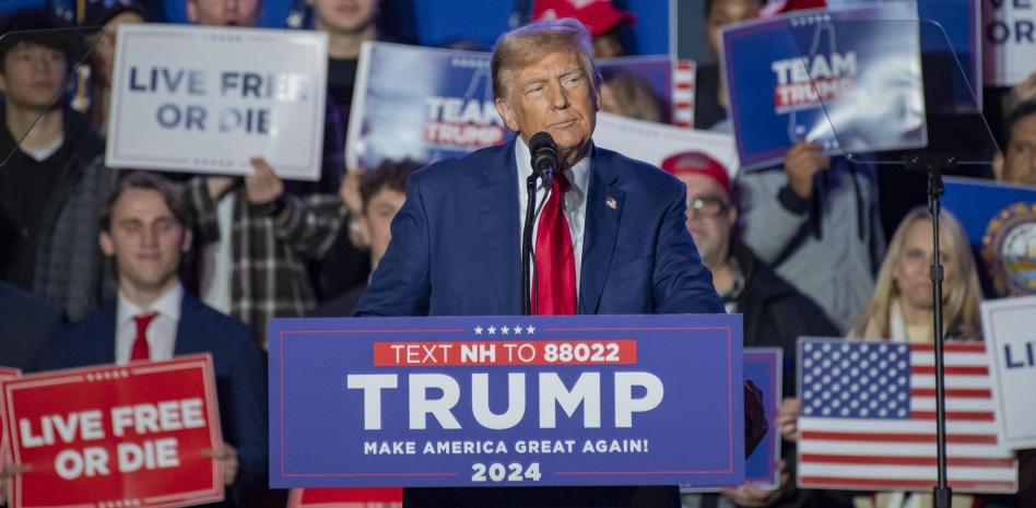 Trump amenaza con la más grande y masiva operación de deportación en el país thumbnail