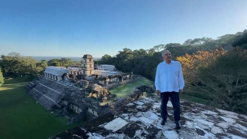 AMLO prevé un 2024 de felicidad para México; desea que no haya ninguna calamidad thumbnail