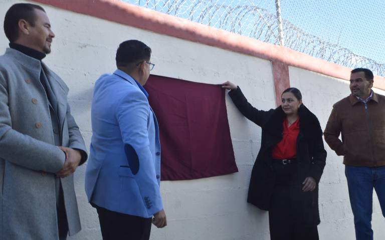 Entregan obras de rehabilitación en dos escuelas públicas thumbnail