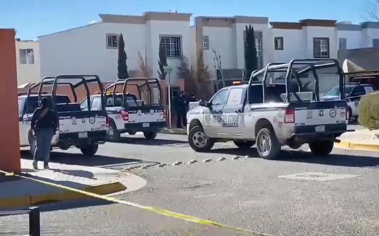 Localizan arsenal dentro de vivienda donde tenían secuestrados a tres hombres thumbnail