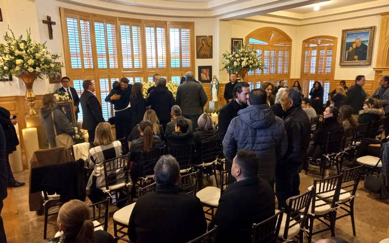 Políticos y líderes empresariales acuden al funeral de thumbnail