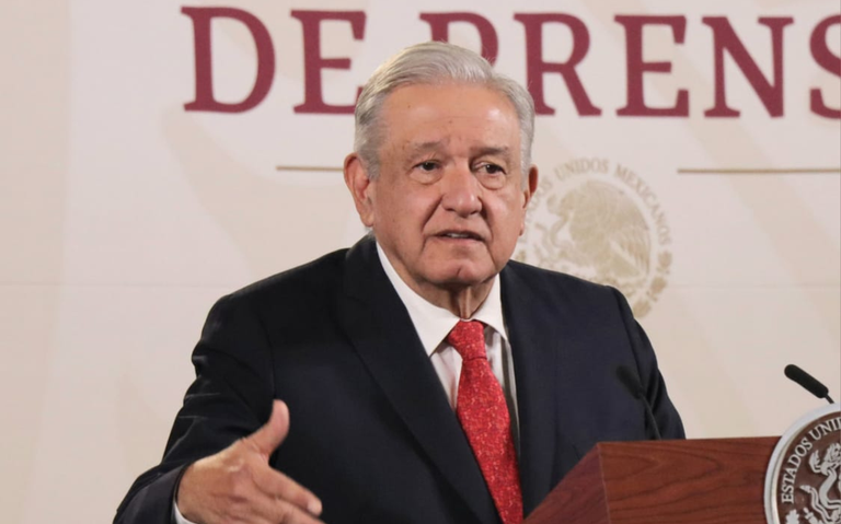 Traidorzuelos, llama AMLO a ministros que no respaldaron traslado de la GN a Sedena thumbnail