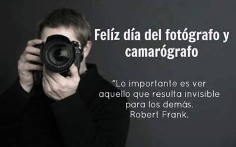 Ayuntamiento de Ahumada reconoce la labor de fotógrafos y camarógrafos thumbnail