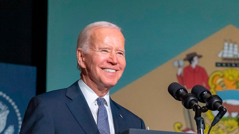 Biden anuncia que lanzamientos aéreos de comida a Gaza thumbnail