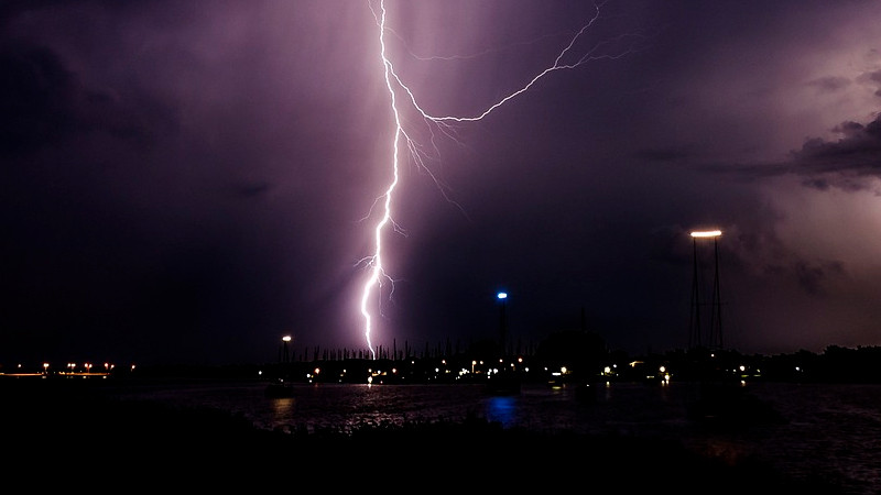 Tormentas y nevadas amenazan a 75 millones de personas en EEUU thumbnail