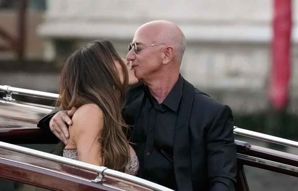 bezos-1WuTkT9Uq thumbnail