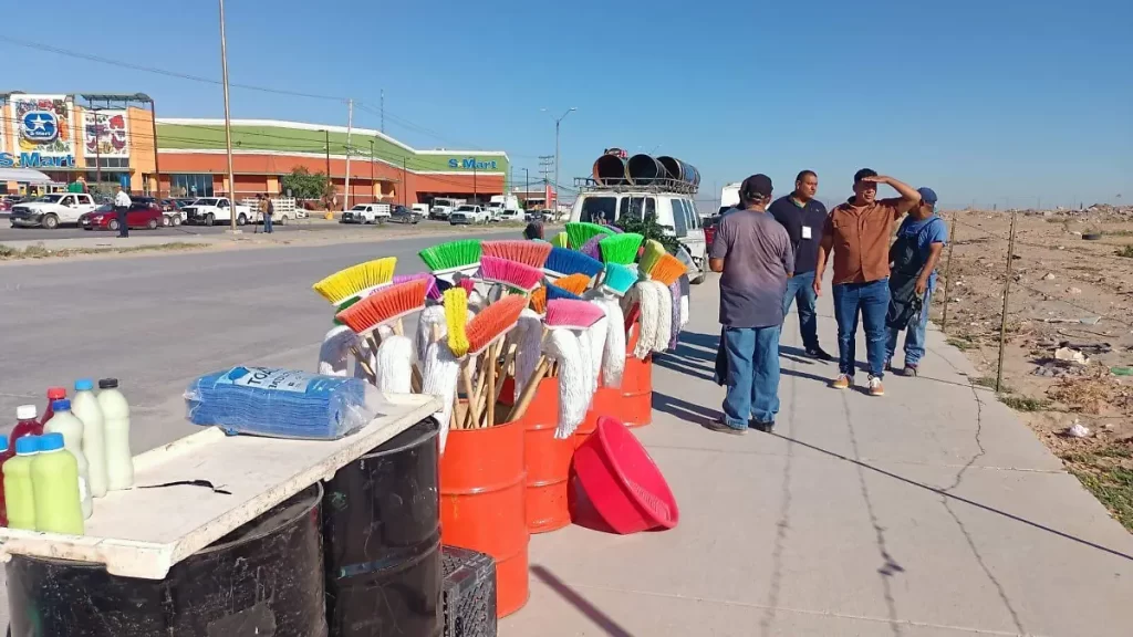 Operativo en Cerradas de Oriente busca regularizar comercio en vía pública thumbnail