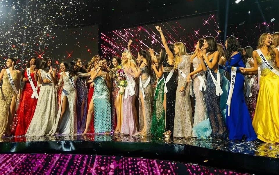 miss-27IkBfMqj thumbnail
